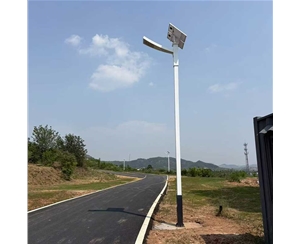 庆阳路边太阳能路灯安装